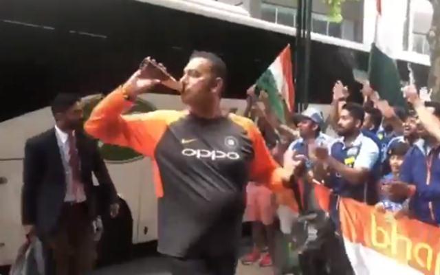 Ravi-Shastri-3.jpeg.bc042903915fa408fcd7f5b94ded2e9e.jpeg