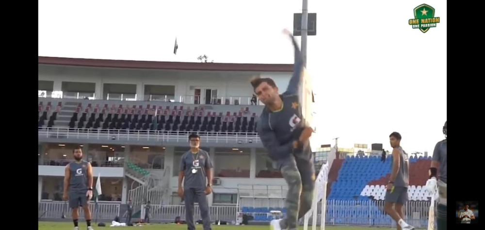 Screenshot_20220214-151016_YouTube.jpg